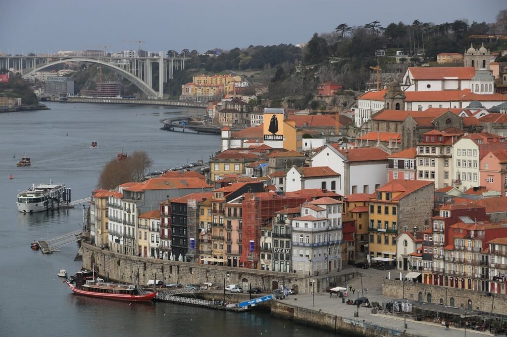 portugal, porto, river-3987360.jpg